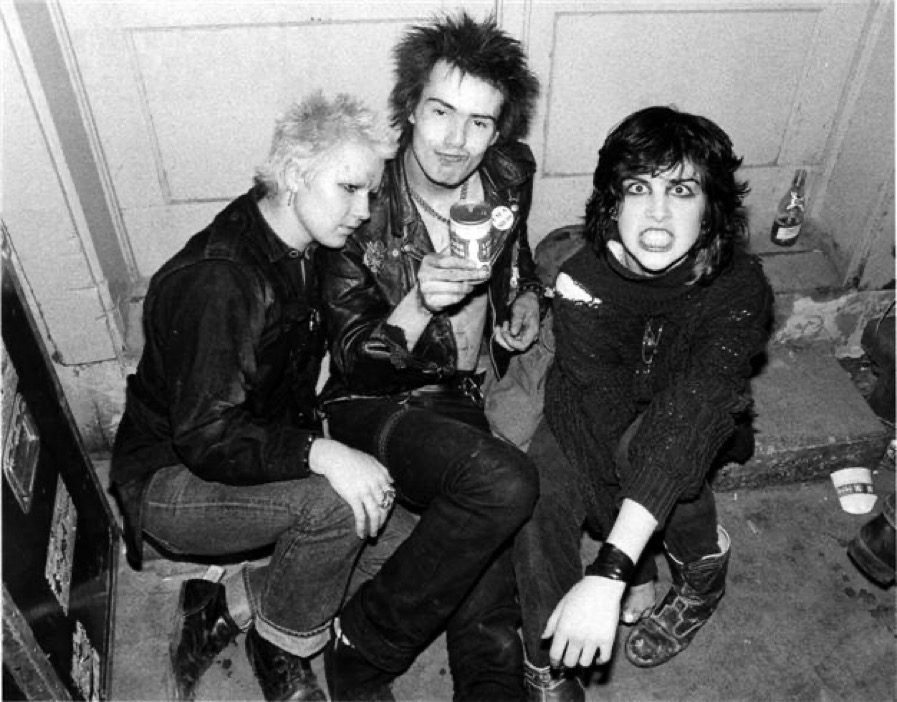 Sid Vicious with Hellin Killer and Trudie Argulles, 1978